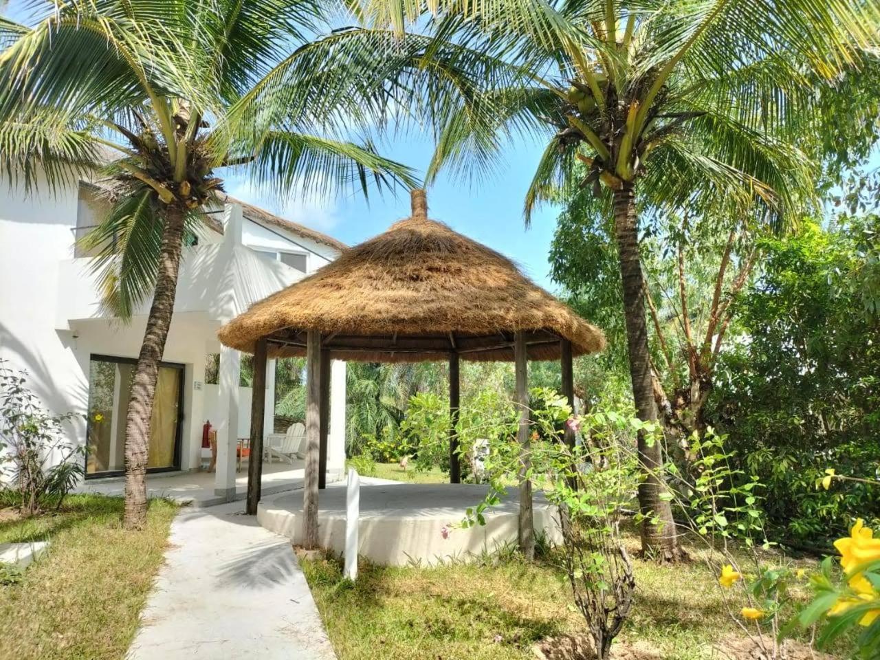 Les Hibiscus sur Mer Kabrousse Exterior foto